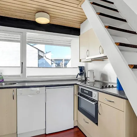 Διαμέρισμα 2 Bedroom Awesome In Vaeggerlose *